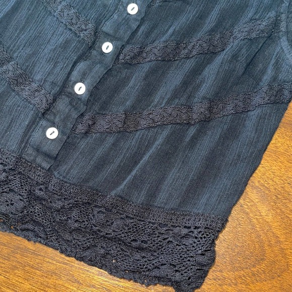 Illa Illa‎ Women's Sheer Sleeveless Black Lace Tank Crop Top Size Small - Picture 4 of 4